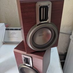 Bookshelf Speakers