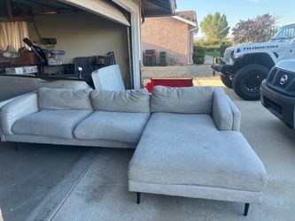 FREE Modern Gray Sectional Couch-Very Comfy & Sturdy