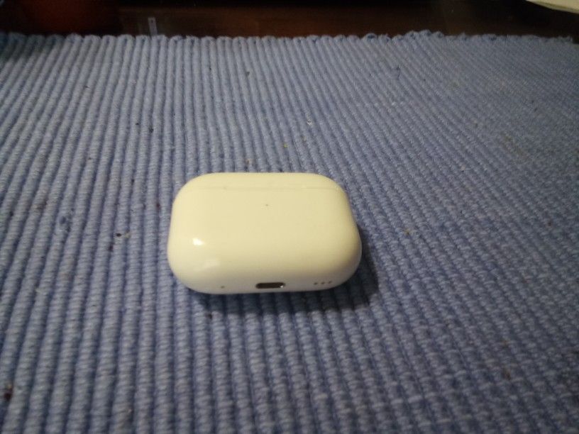 Apple Air Pods Pro Model A2618 Version 5E135 Both Working 