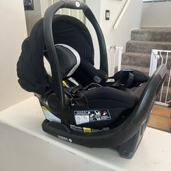 Graco SnugRide SnugFit 35 DLX Infant Car Seat – Excellent Condition