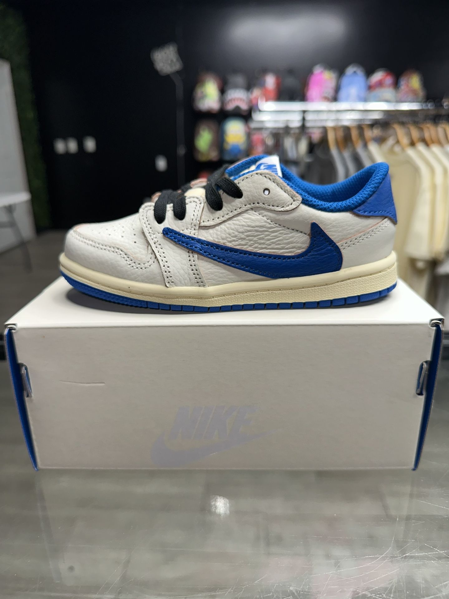 Jordan 1 Low Travis Scott Fragment 2.0