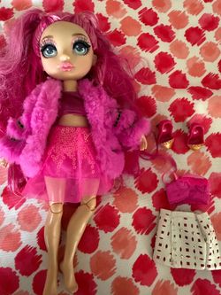 Rainbow High Stella Monroe Fashion Doll