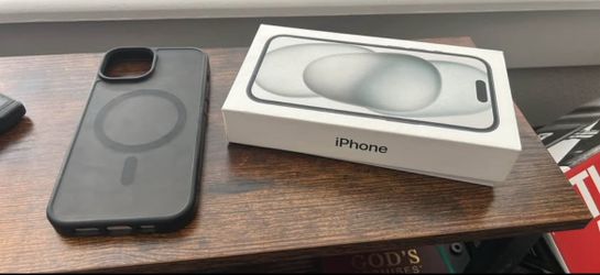iPhone 15 256GB