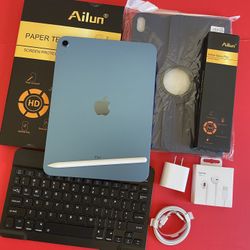 256gb Apple IPad 10th Generation (10.9” Liquid Retina / 2022 model) with pen, keyboard, case & Accessories (warranty 2026) 