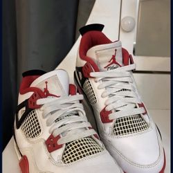 Jordan 4 Fire Red