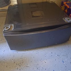 Samsung washer/dryer bottom drawer is used