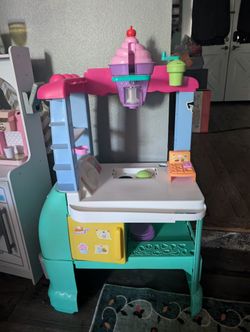 Play-Doh Kitchen Creations Sweet Snacks Food Truck Toy Playset