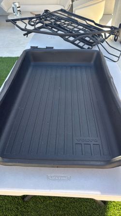 Volvo XC60 Dog Cage