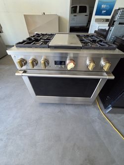 36” W. Monogram Stainless Steel PROPANE Gas Range