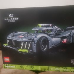 LEGO Technic 42156 24h Le Mans Peugot 9X8 Model Car  "NEW"