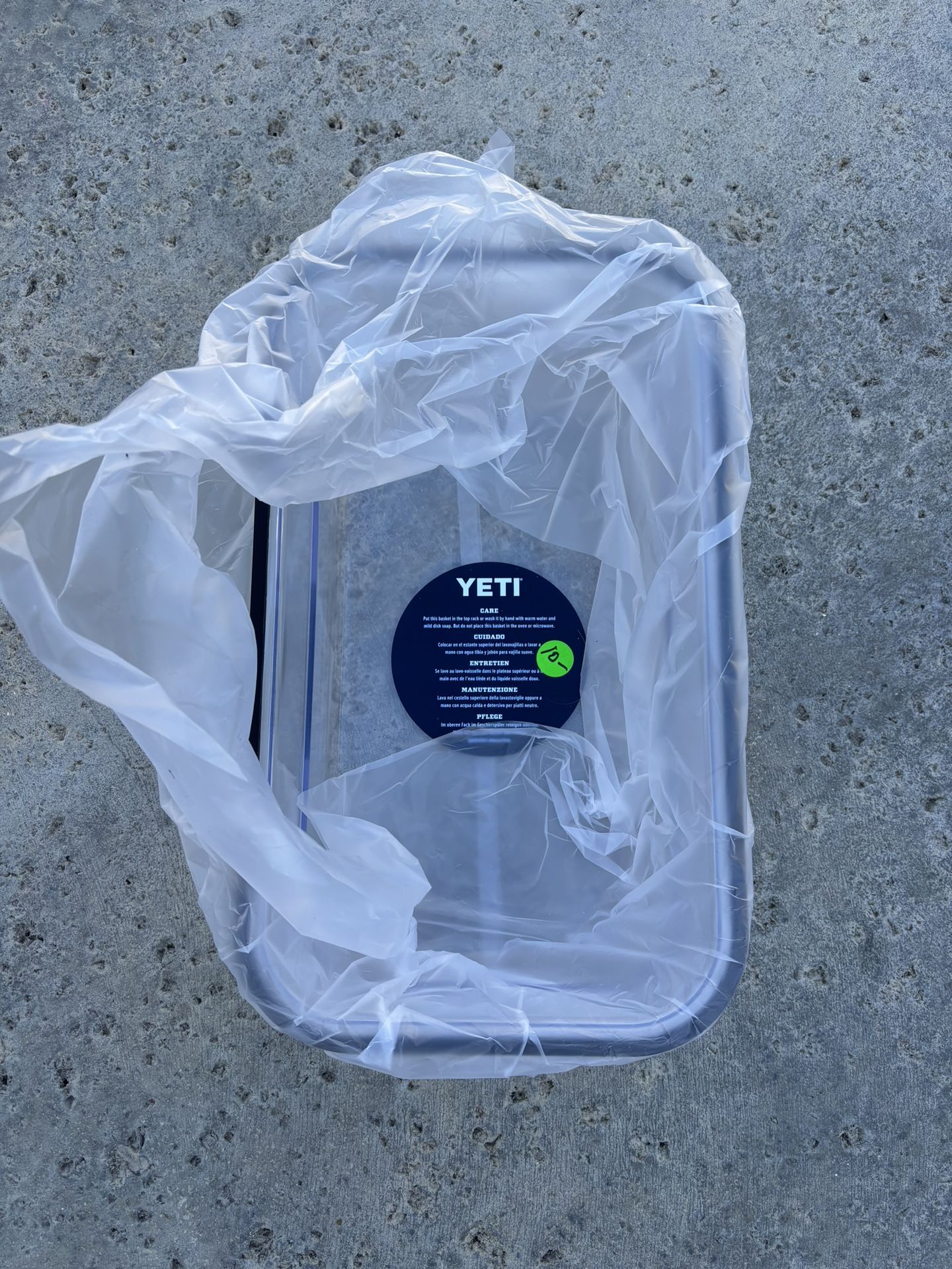 Yeti Roadie Hard Cooler Basket 