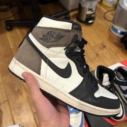 Jordan 1 Mocha 