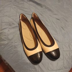 Clark's Pink And Black Flats For Women Size 9 New