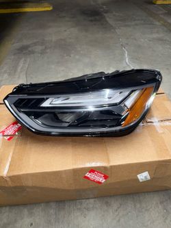 2022-24 Audi Q5 Left Headlight