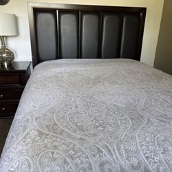 Queen Size Bedroom Set