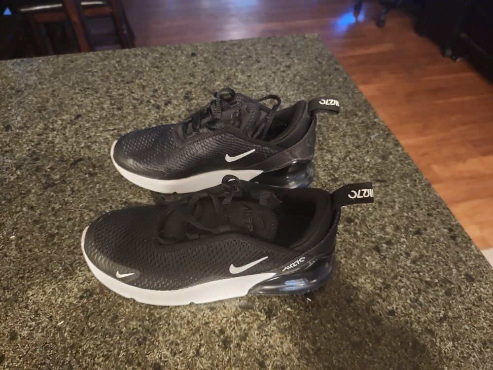 Nike air max 270 size 2.