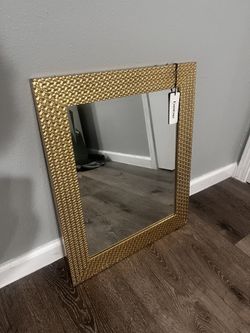 Bebe Mirror