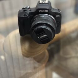 Canon EosR100