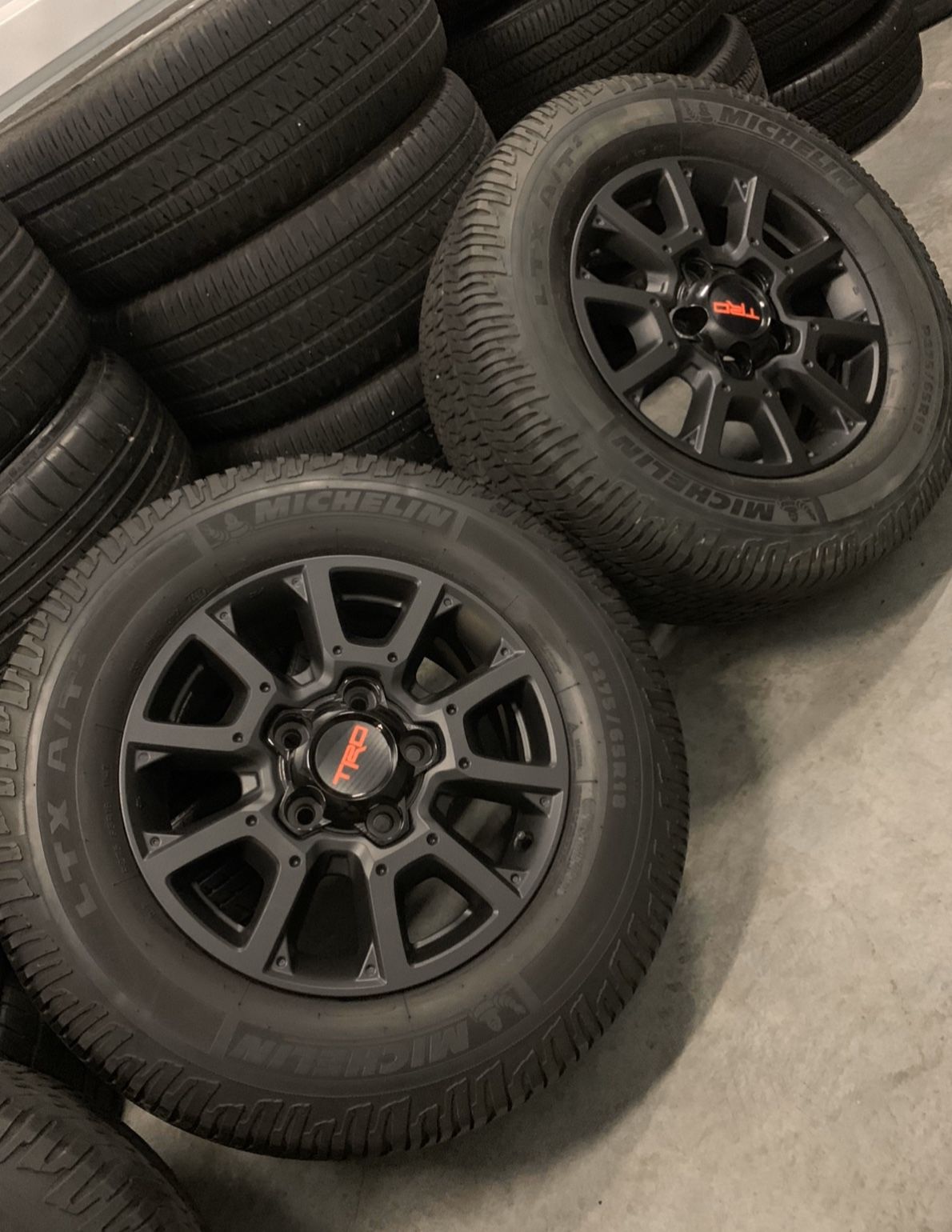 2018 Tundra TRD Wheels Rims Tires Rines 18” OEM