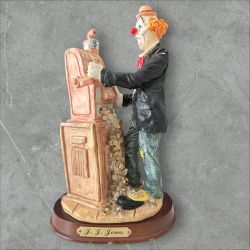 J.J. Jones Clown Figurine "At The Slot Machine " Fair Grounds Collection 1988