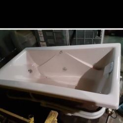 Jacuzzi Tub