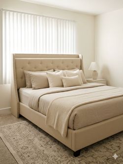Cama Matrimonial (full) Tapizada Beige con Puertos USB + Colchón