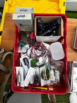 Tattoo supplies and machine power supply