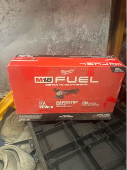 M18 FUEL 18V Lithium-Ion Brushless Cordless 4-1/2 in./5 in. Grinder w/Paddle Switch