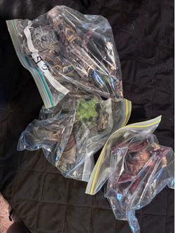 World of war craft figures lot