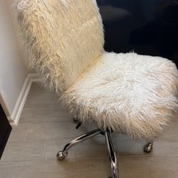 White Fur Office Chair