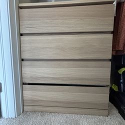 4-drawer wood dresser