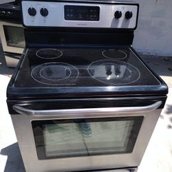 FRIGIDAIRE ELECTRIC STOVE
