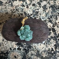 100% Natural Jadeite Jade Flower pendant