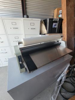 Laminating Machine 27"