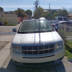 LINCOLN Luxury Under A Thousand Dollars 