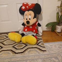 Giant disney minie