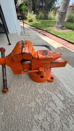 Bench Vice