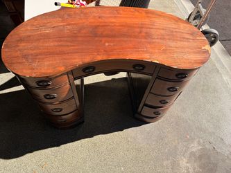 Antique 1941 Maddox Kidney Shaped Table
