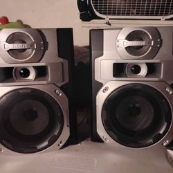 Pair Of RCA Home Stereo Speakers 
