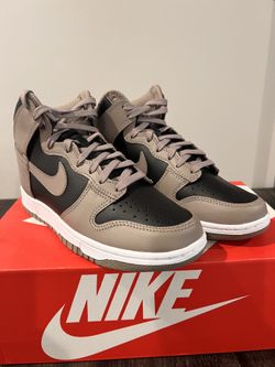 Nike Dunk High “Moon Fossil”