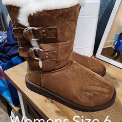 Womens Size 6 Boots