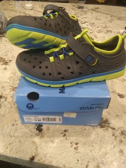 Boys shoes size 3