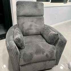 I'm selling a rocking chair