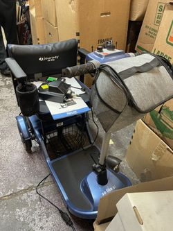 NEW NEVER USED JOURNEY SO LITE S1 POWER CHAIR SCOOTER WITH BOX INSTRUCTION CHARGER ETC NEW