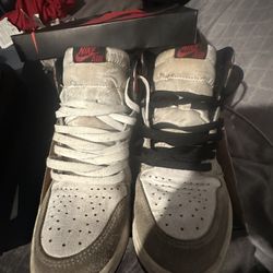 Jordan 1 Smokey Gray