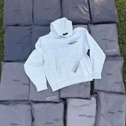 Essentials-Hoodie