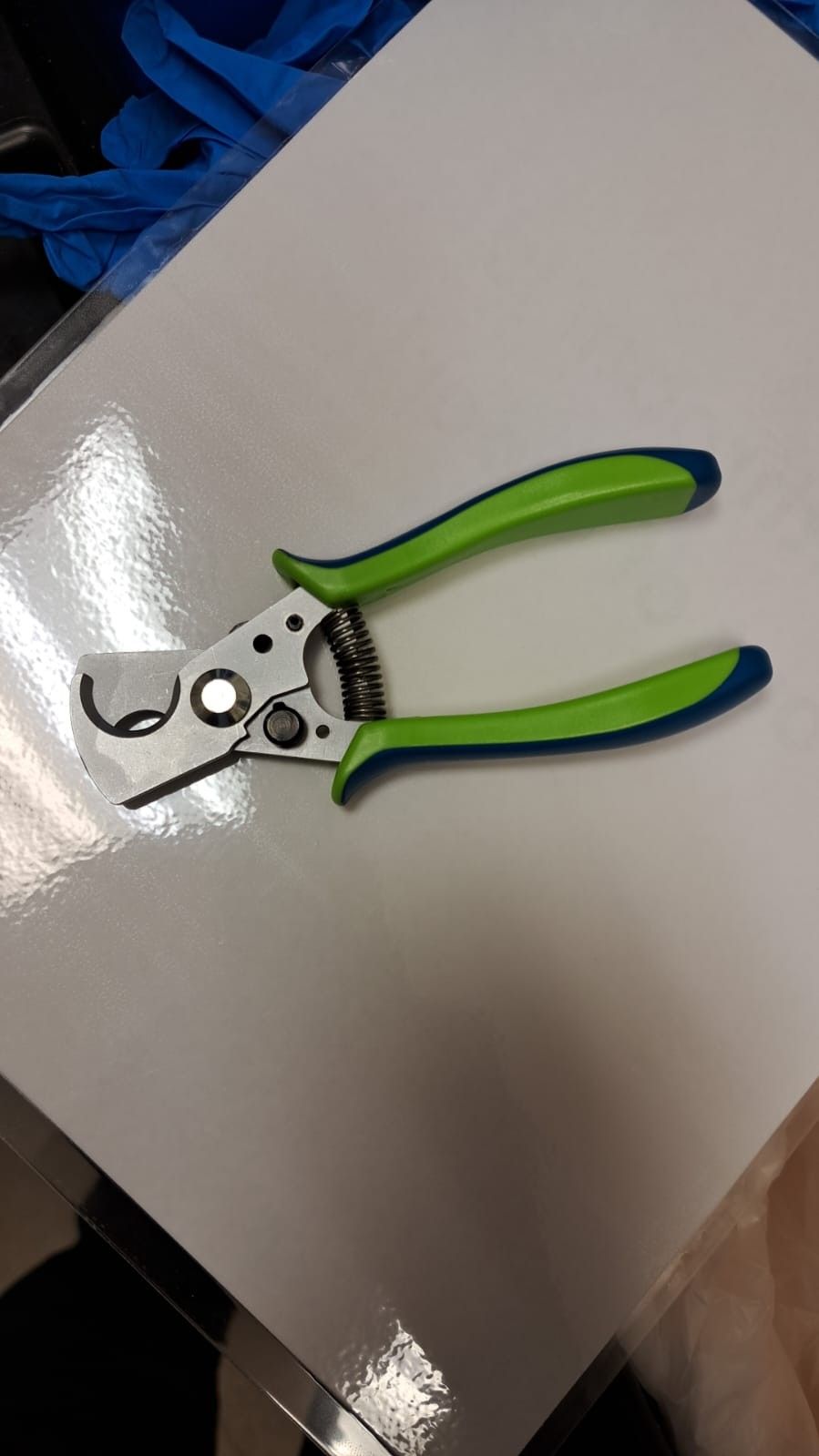 cutter zip plastic
