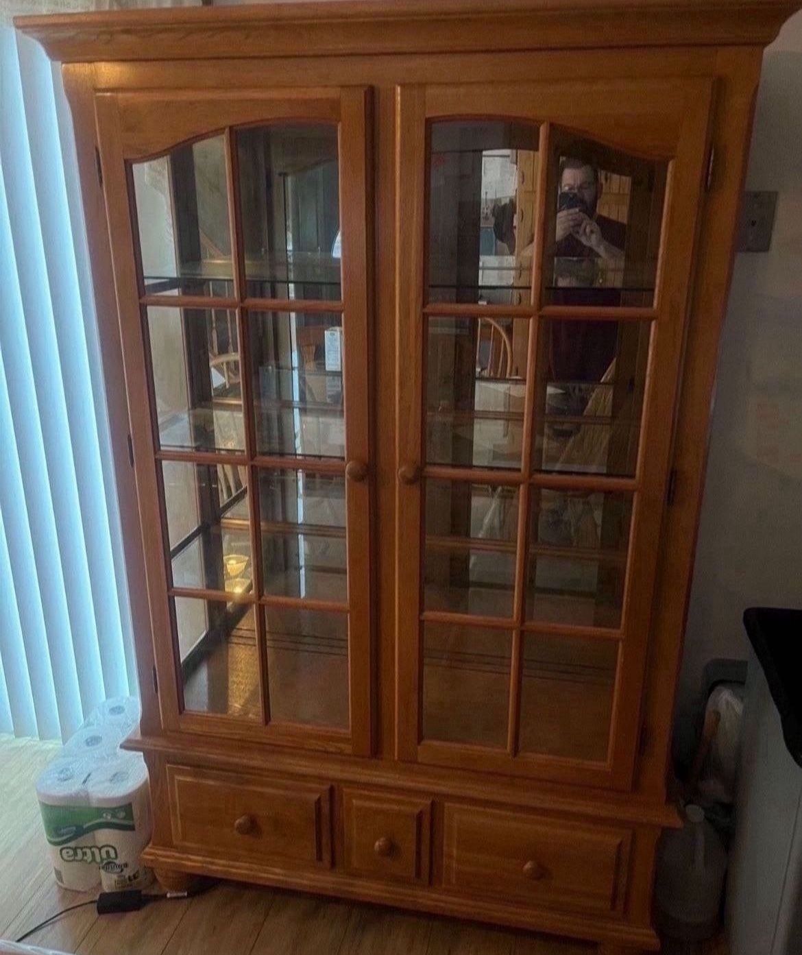 China Cabinet Oak Finish