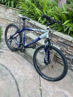 Trek 3700 Bike for Sale in Sacramento, CA - OfferUp