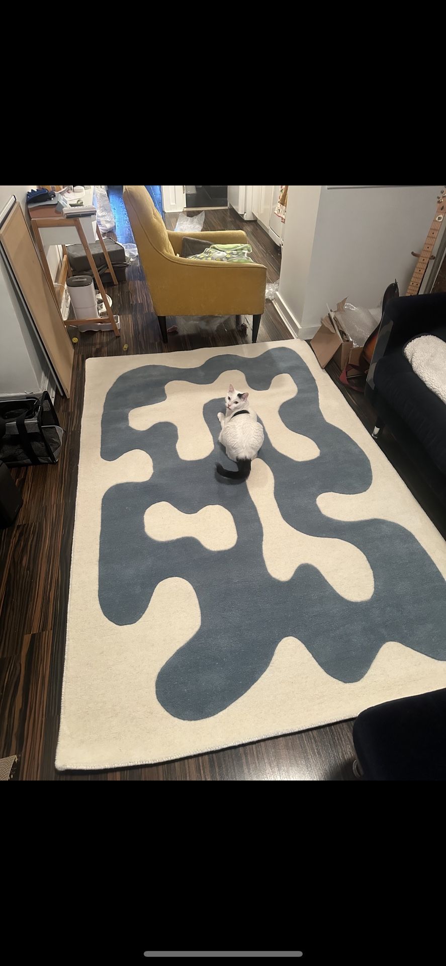 5x8 Abstract Blue Hand-Tufted Rug